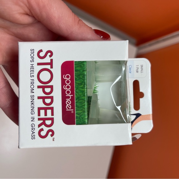 GoGoHeel STOPPERS Heel Protectors - Stops Sinking into Grass (Small) - Picture 10 of 13